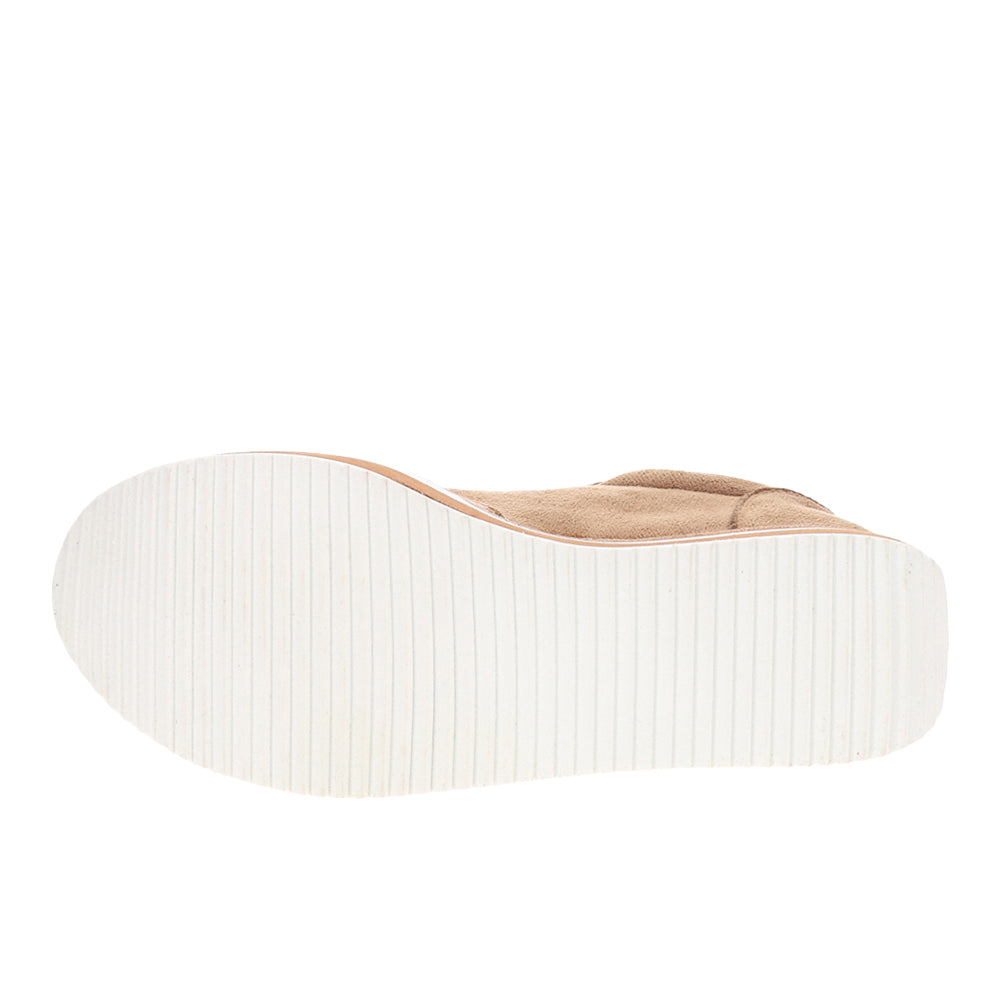 Jay Walking Platform Sneakers