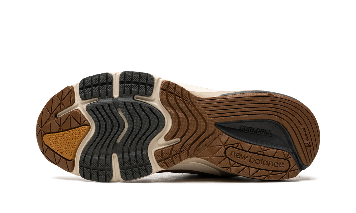 990v6 "Carhartt - Sculpture Center" M990CH6
